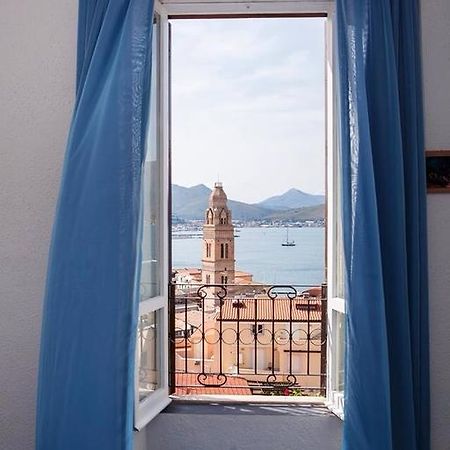 Guarinelli 88 Bed & Breakfast Gaeta Ruang foto